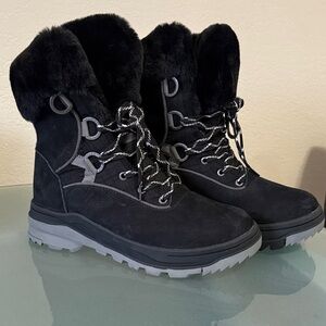 Roxy Yuma Black Faux Fur Leather Women’s Winter Ankle Boots NWOT